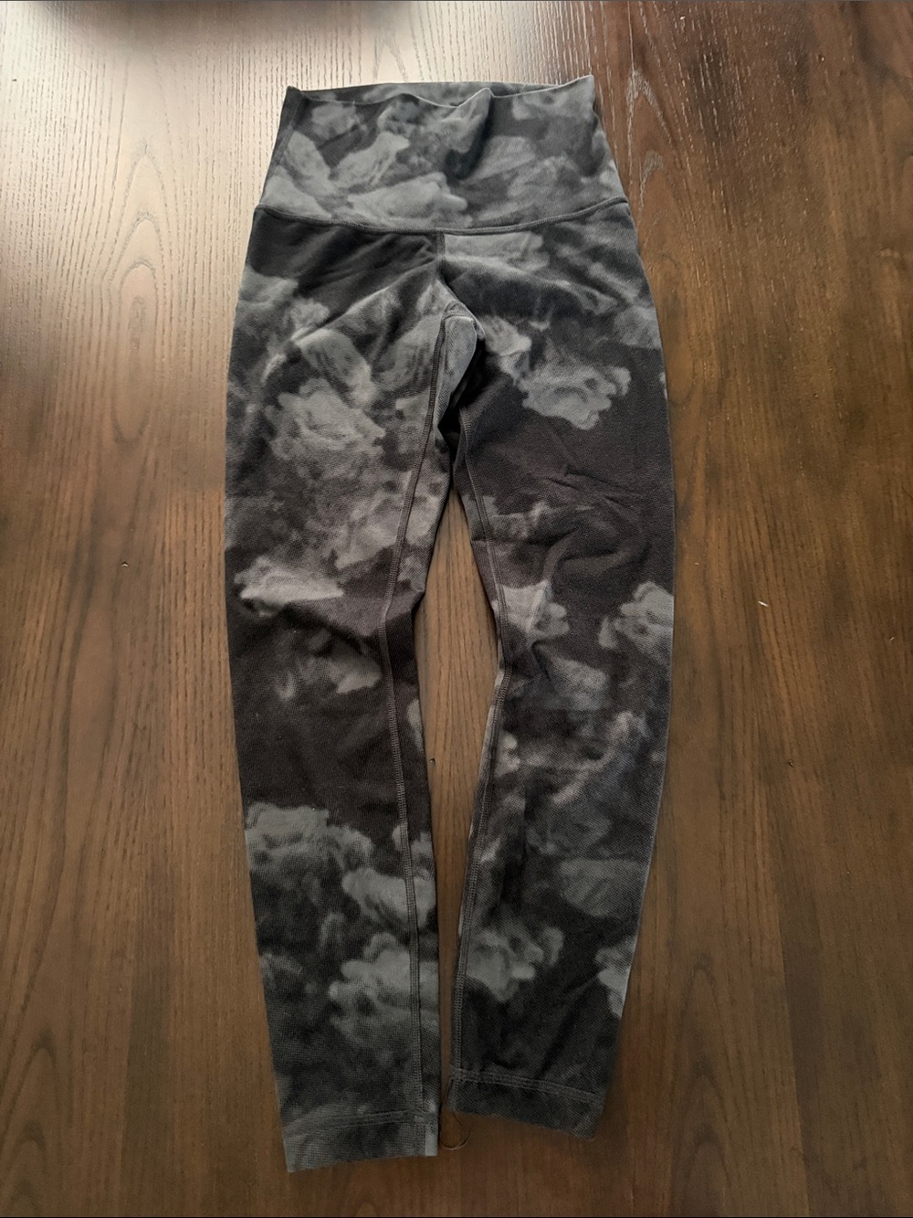 lululemon athletica Women's Gray Cloud Camo High-Rise Leggings